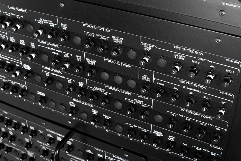 B737NG-Circuit-breakers-wall-First-Officer-side-front-34-close
